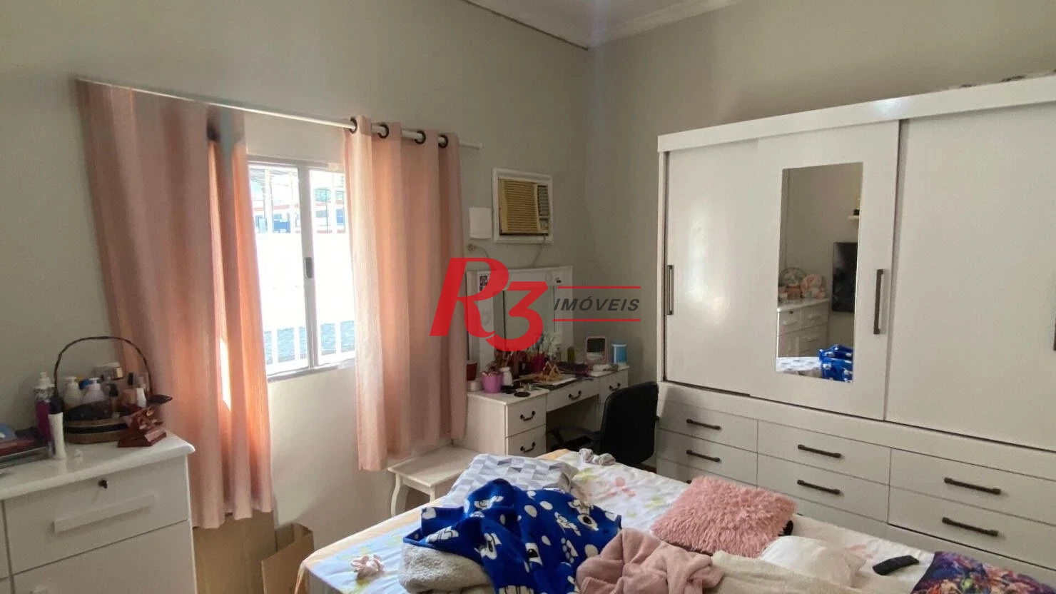 Casa com 3 dormitórios à venda, 103 m² por R$ 680.000,00 - Vila Belmiro - Santos/SP