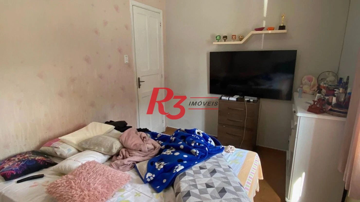 Casa com 3 dormitórios à venda, 103 m² por R$ 680.000,00 - Vila Belmiro - Santos/SP