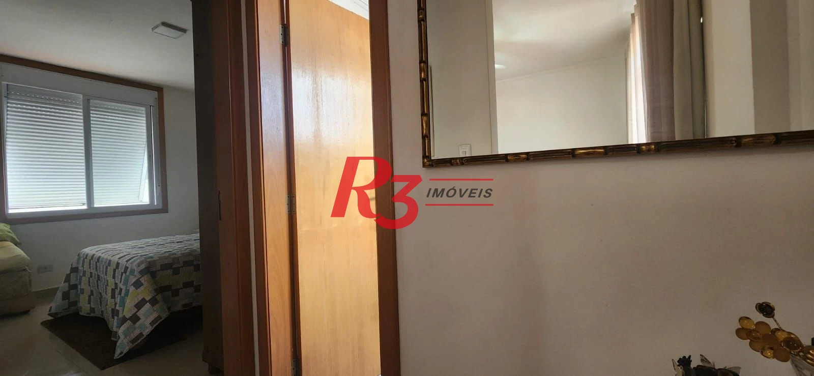 Apartamento com 1 dormitório à venda, 74 m² por R$ 370.000,00 - Embaré - Santos/SP