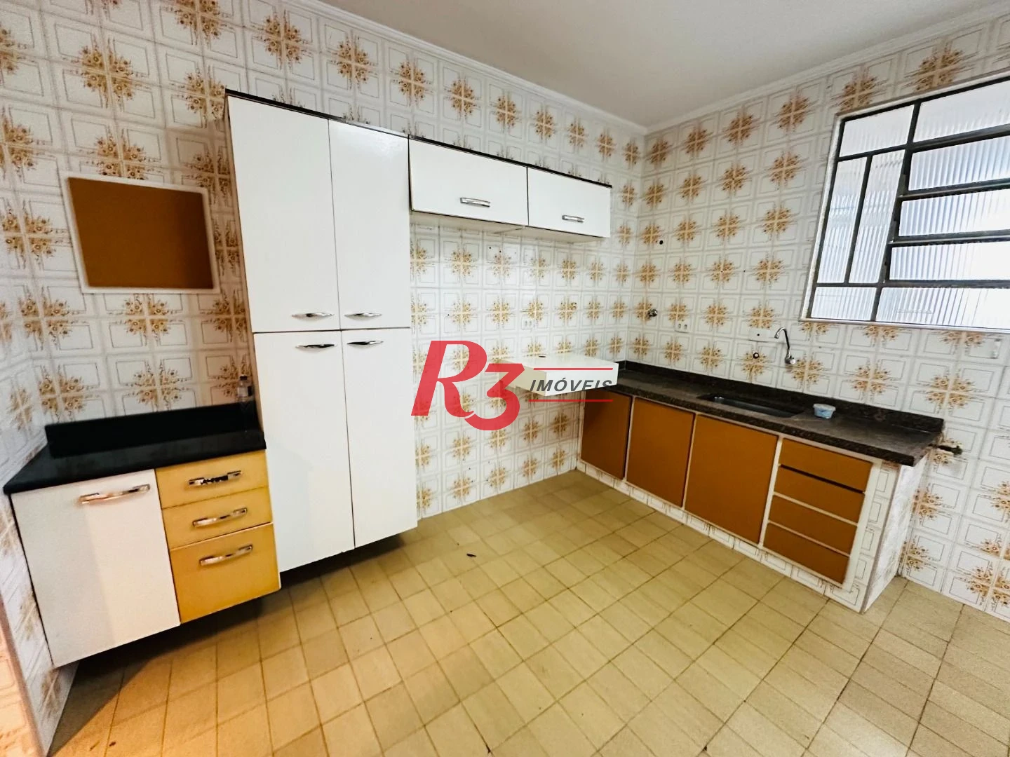 Apartamento com 2 dormitórios à venda, 110 m² por R$ 530.000,00 - Embaré - Santos/SP