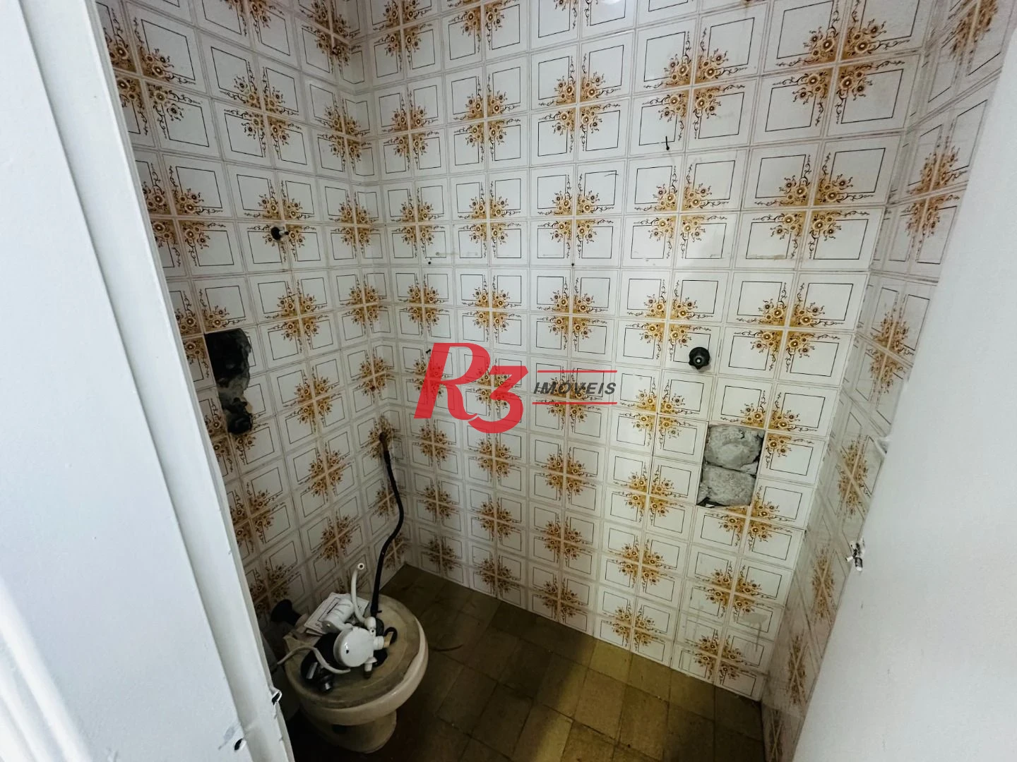 Apartamento com 2 dormitórios à venda, 110 m² por R$ 530.000,00 - Embaré - Santos/SP