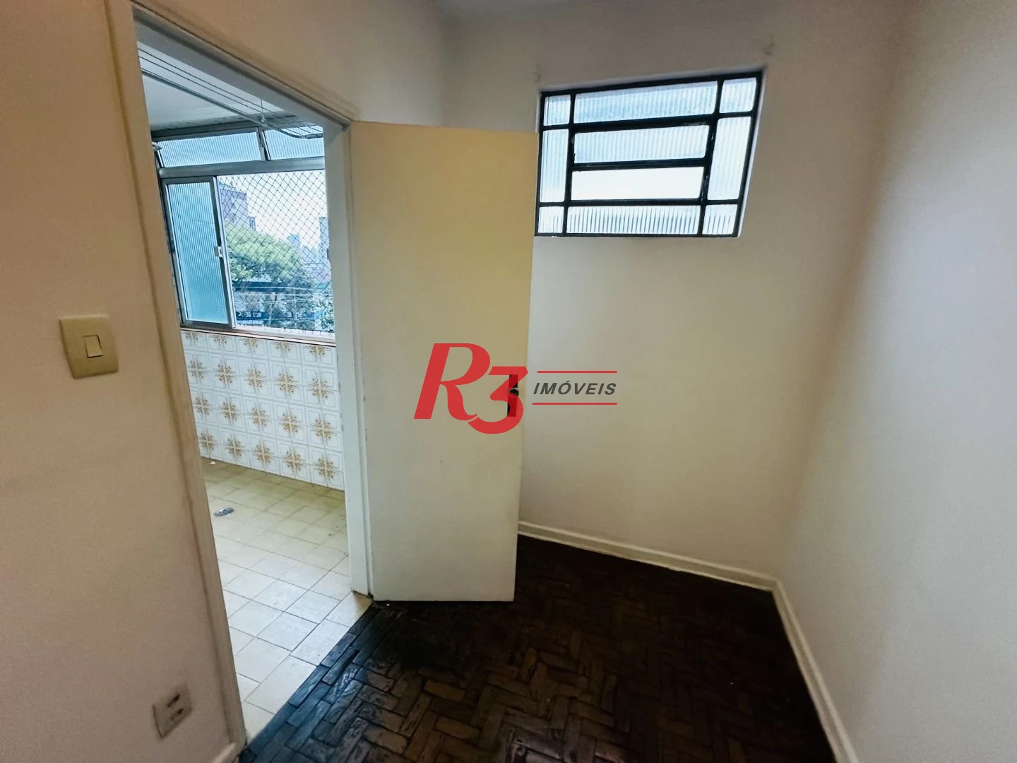 Apartamento com 2 dormitórios à venda, 110 m² por R$ 530.000,00 - Embaré - Santos/SP