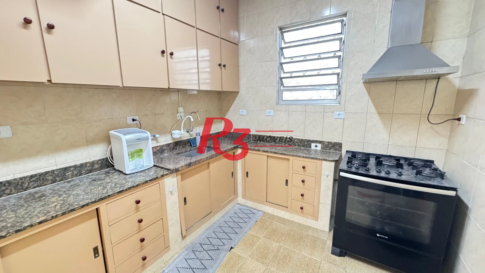 Casa com 4 dormitórios para alugar, 100 m² por R$ 4.700,00/mês - Encruzilhada - Santos/SP