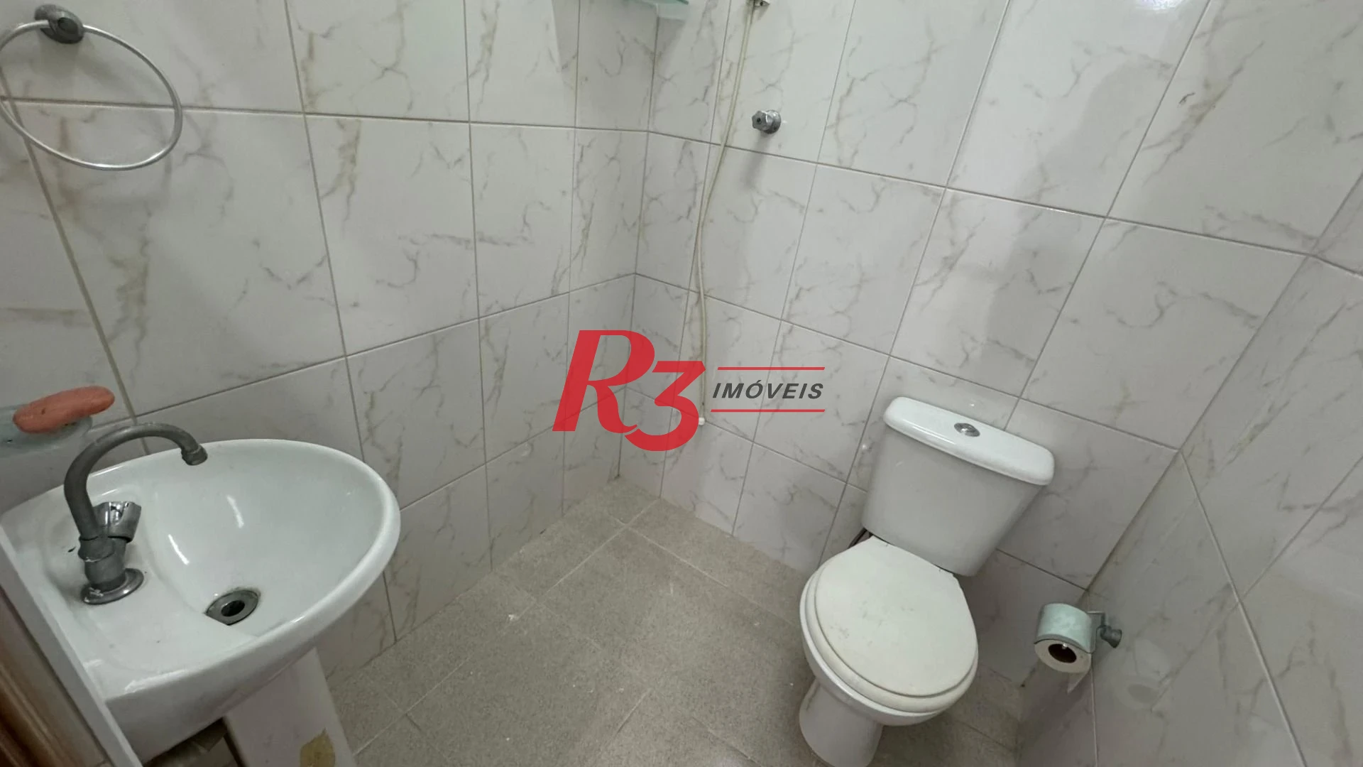Casa com 4 dormitórios para alugar, 100 m² por R$ 4.700,00/mês - Encruzilhada - Santos/SP