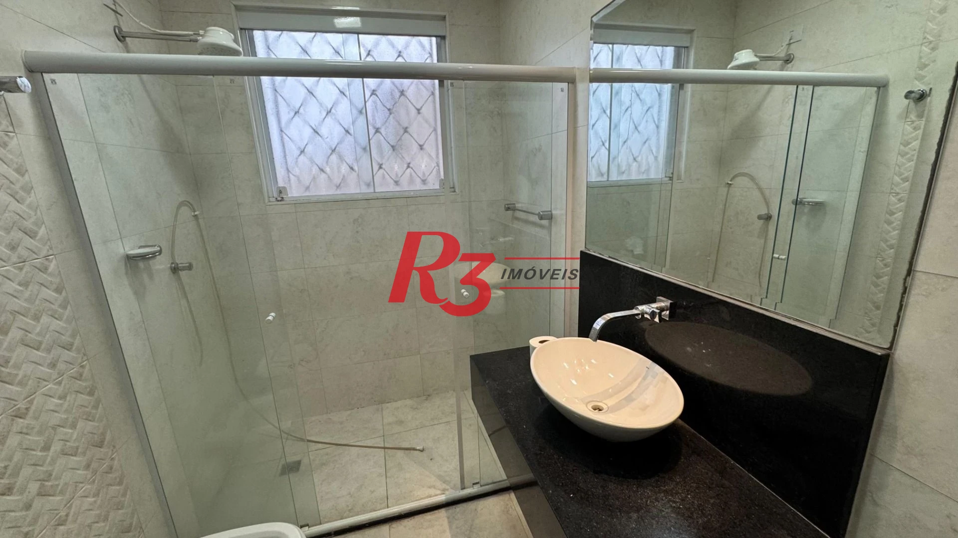 Casa com 4 dormitórios para alugar, 100 m² por R$ 4.700,00/mês - Encruzilhada - Santos/SP
