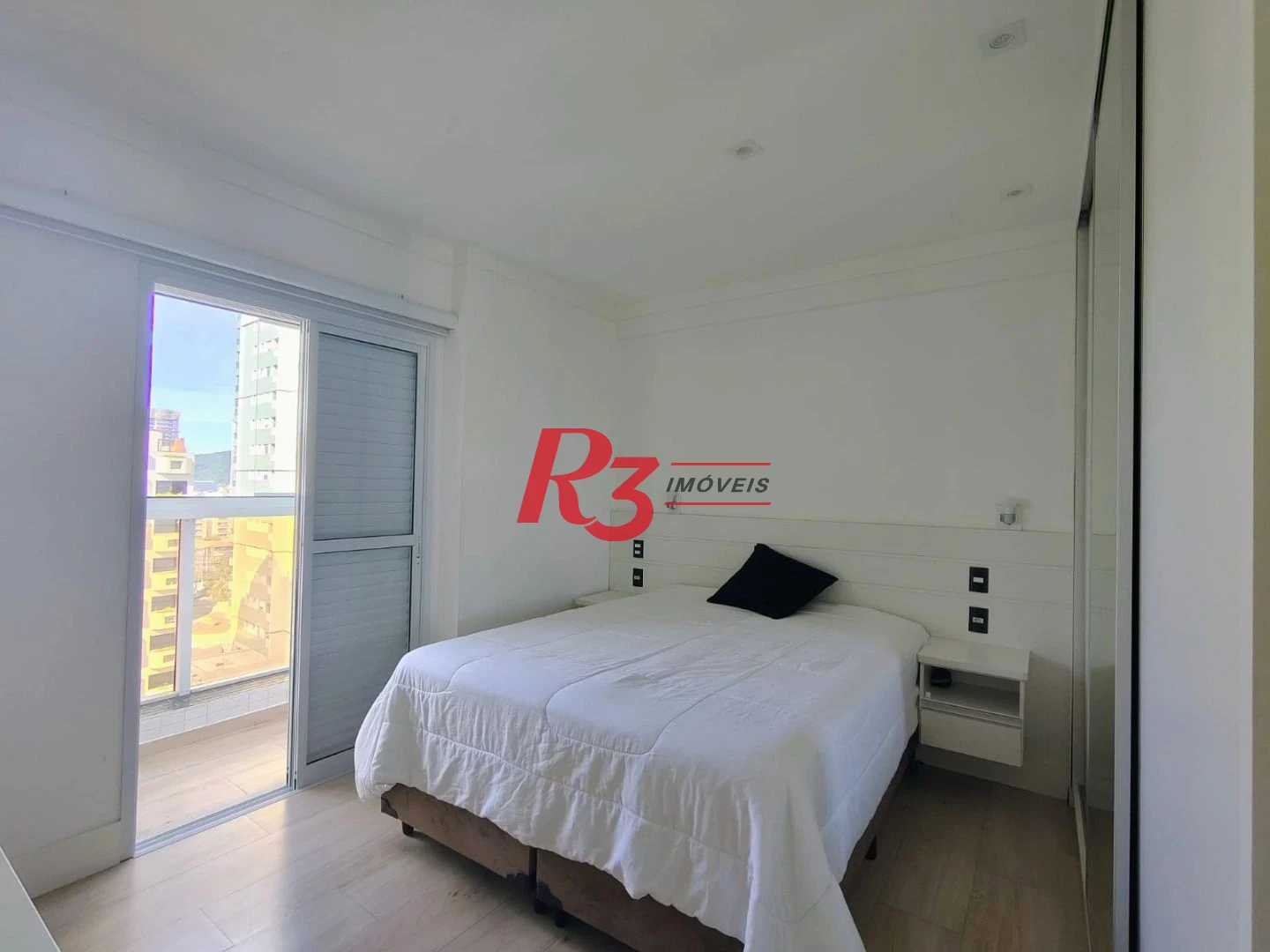 Apartamento com 1 dormitório à venda, 62 m² por R$ 830.000,00 - Ponta da Praia - Santos/SP