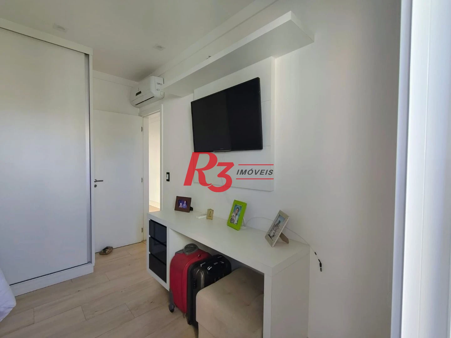 Apartamento com 1 dormitório à venda, 62 m² por R$ 830.000,00 - Ponta da Praia - Santos/SP