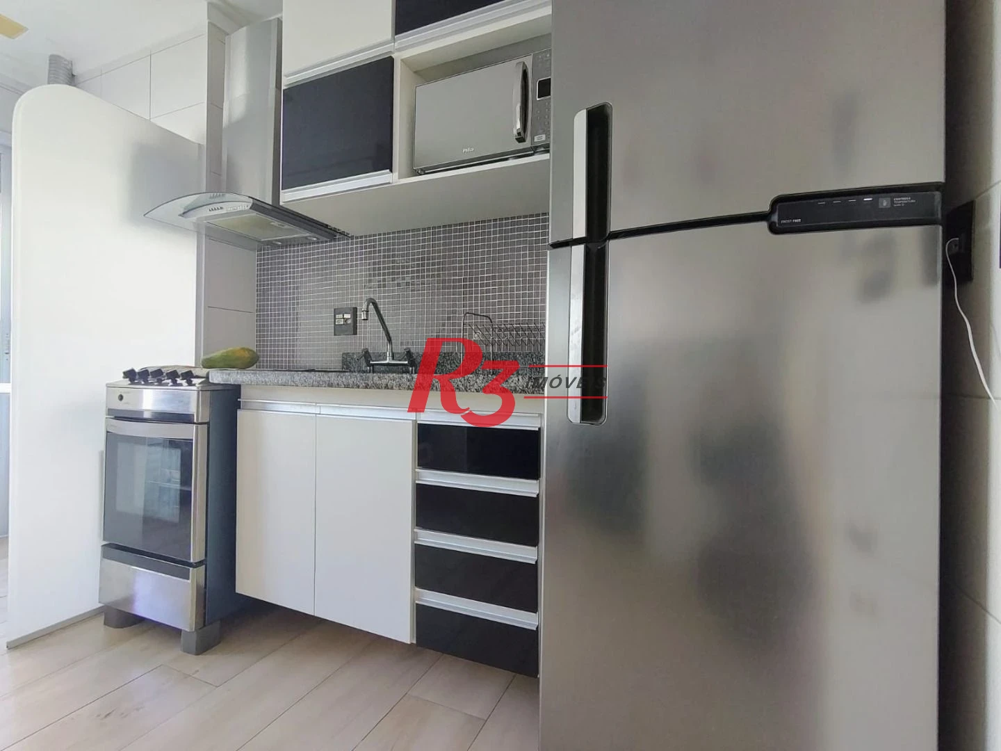 Apartamento com 1 dormitório à venda, 62 m² por R$ 830.000,00 - Ponta da Praia - Santos/SP