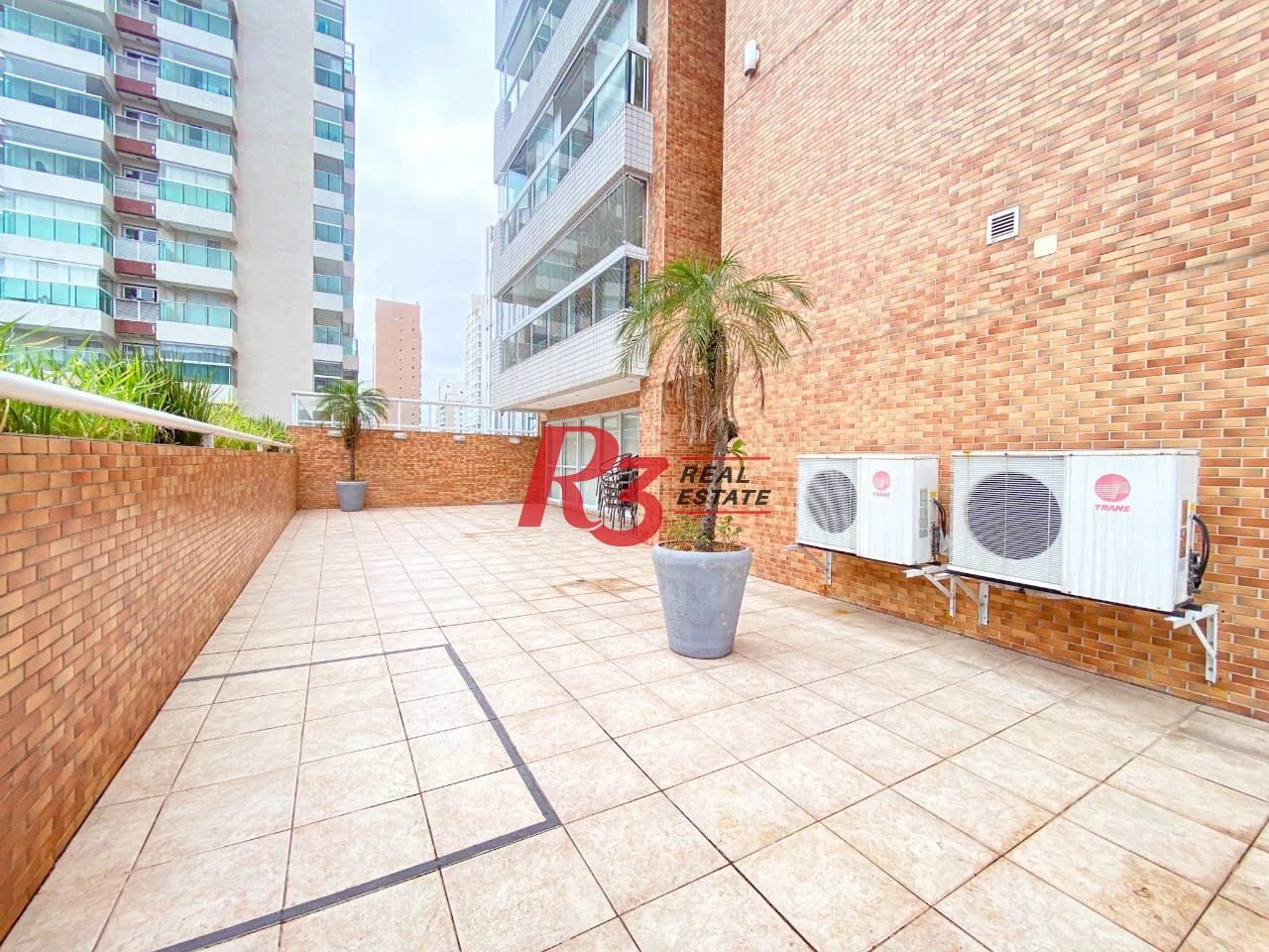 Apartamento com 2 dormitórios à venda, 97 m² por R$ 1.250.000,00 - Gonzaga - Santos/SP