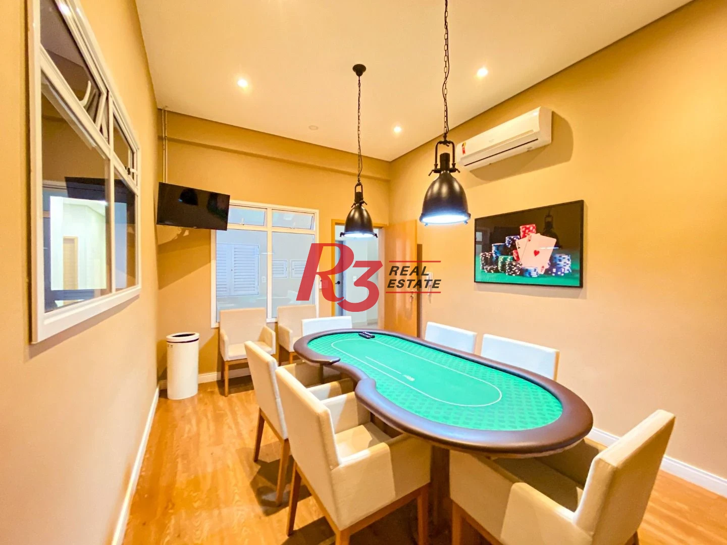 Cobertura à venda, 450 m² por R$ 8.900.000,00 - Gonzaga - Santos/SP