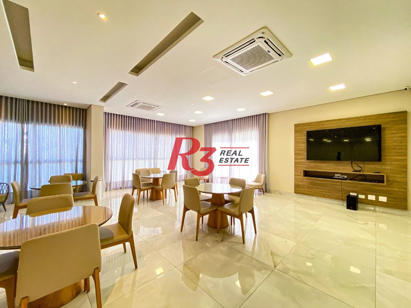 Cobertura à venda, 450 m² por R$ 8.900.000,00 - Gonzaga - Santos/SP
