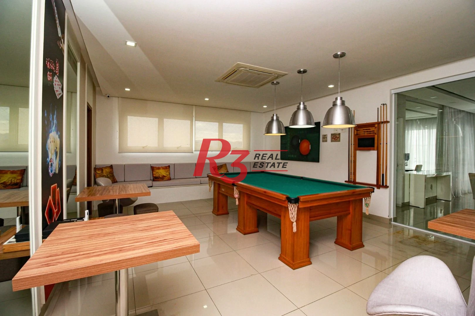 Apartamento com 3 dormitórios à venda, 114 m² por R$ 1.730.000,00 - Pompéia - Santos/SP