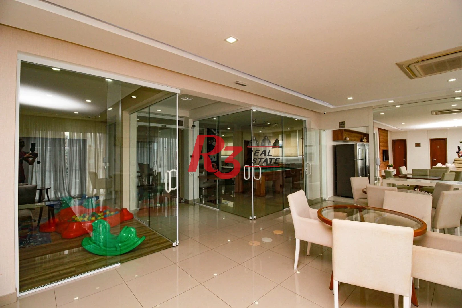 Apartamento com 3 dormitórios à venda, 114 m² por R$ 1.730.000,00 - Pompéia - Santos/SP