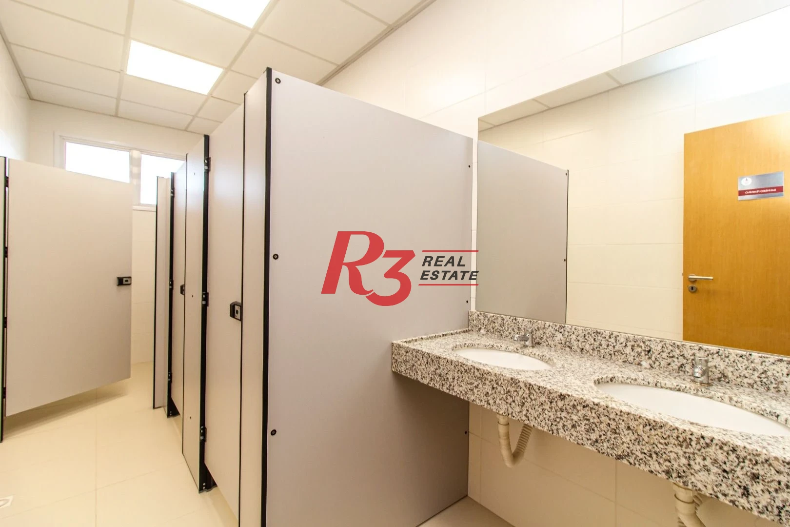 Sala para alugar, 101 m² por R$ 8.151,04/mês - Vila Matias - Santos/SP