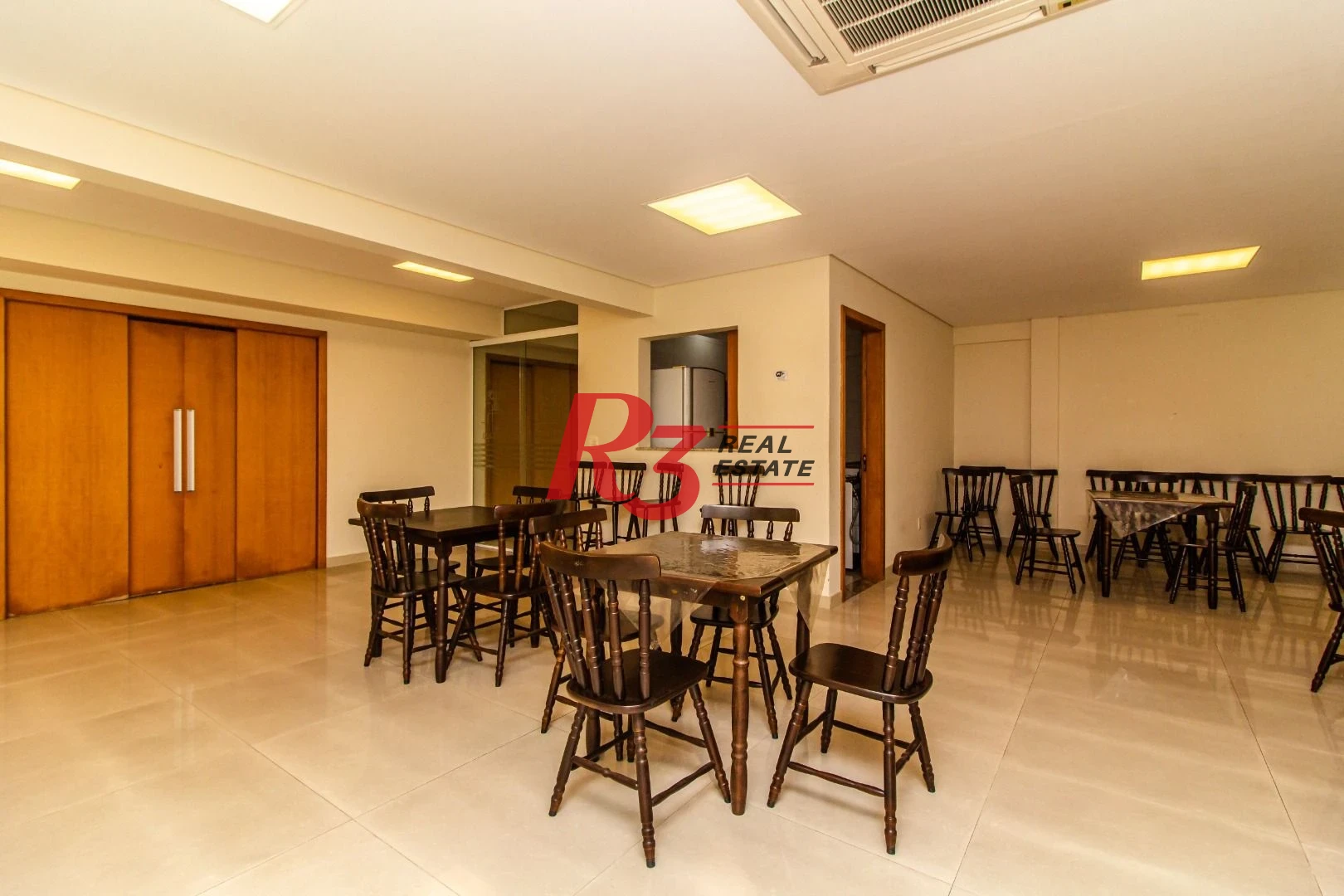 Apartamento Garden à venda, com 2 suítes e 3 vagas, Gonzaga, Santos SP