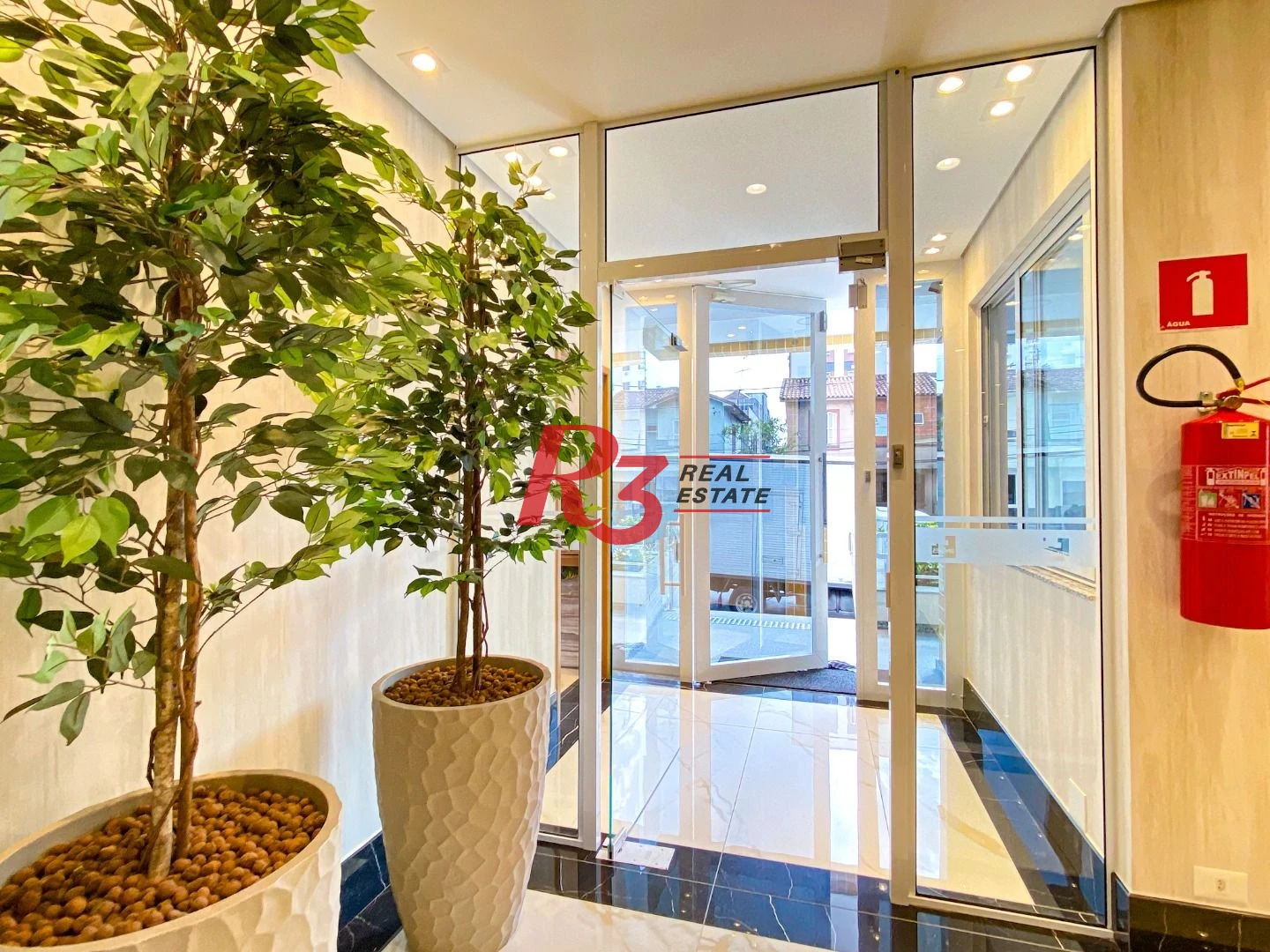 Apartamento com 2 dormitórios para alugar, 69 m² por R$ 5.500,00/mês - Boqueirão - Santos/SP