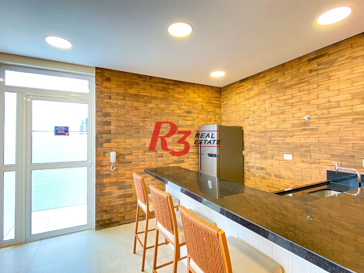 Apartamento com 2 dormitórios para alugar, 69 m² por R$ 5.500,00/mês - Boqueirão - Santos/SP