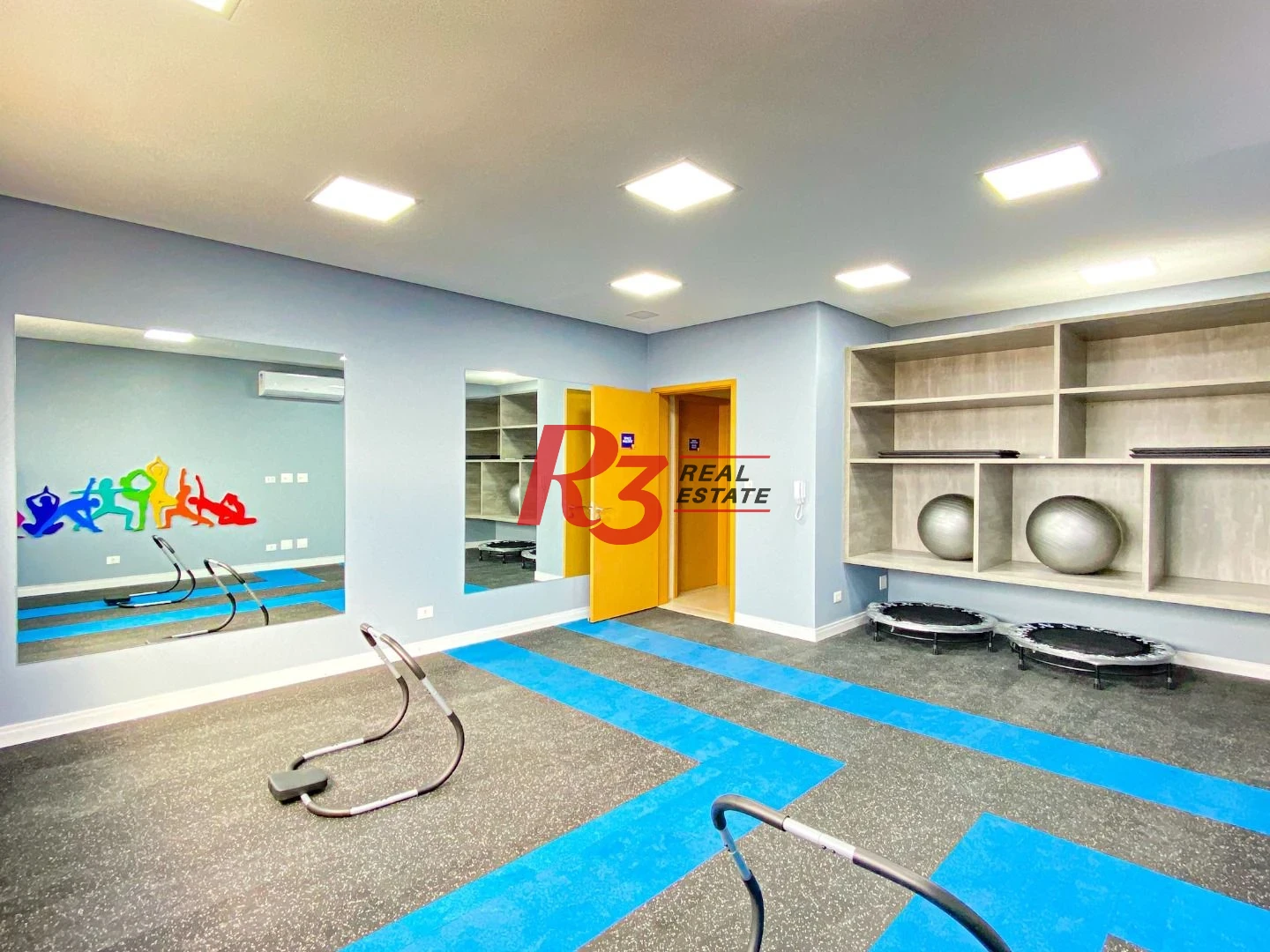 Apartamento com 2 dormitórios para alugar, 69 m² por R$ 5.500,00/mês - Boqueirão - Santos/SP