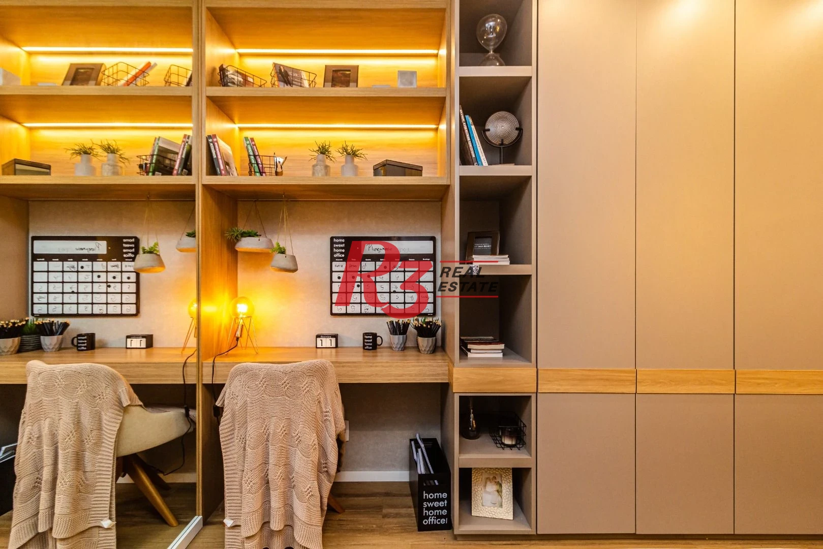 Apartamento com 2 quartos à venda, 63 m² por R$ 700.000 - Marapé - Santos/SP
