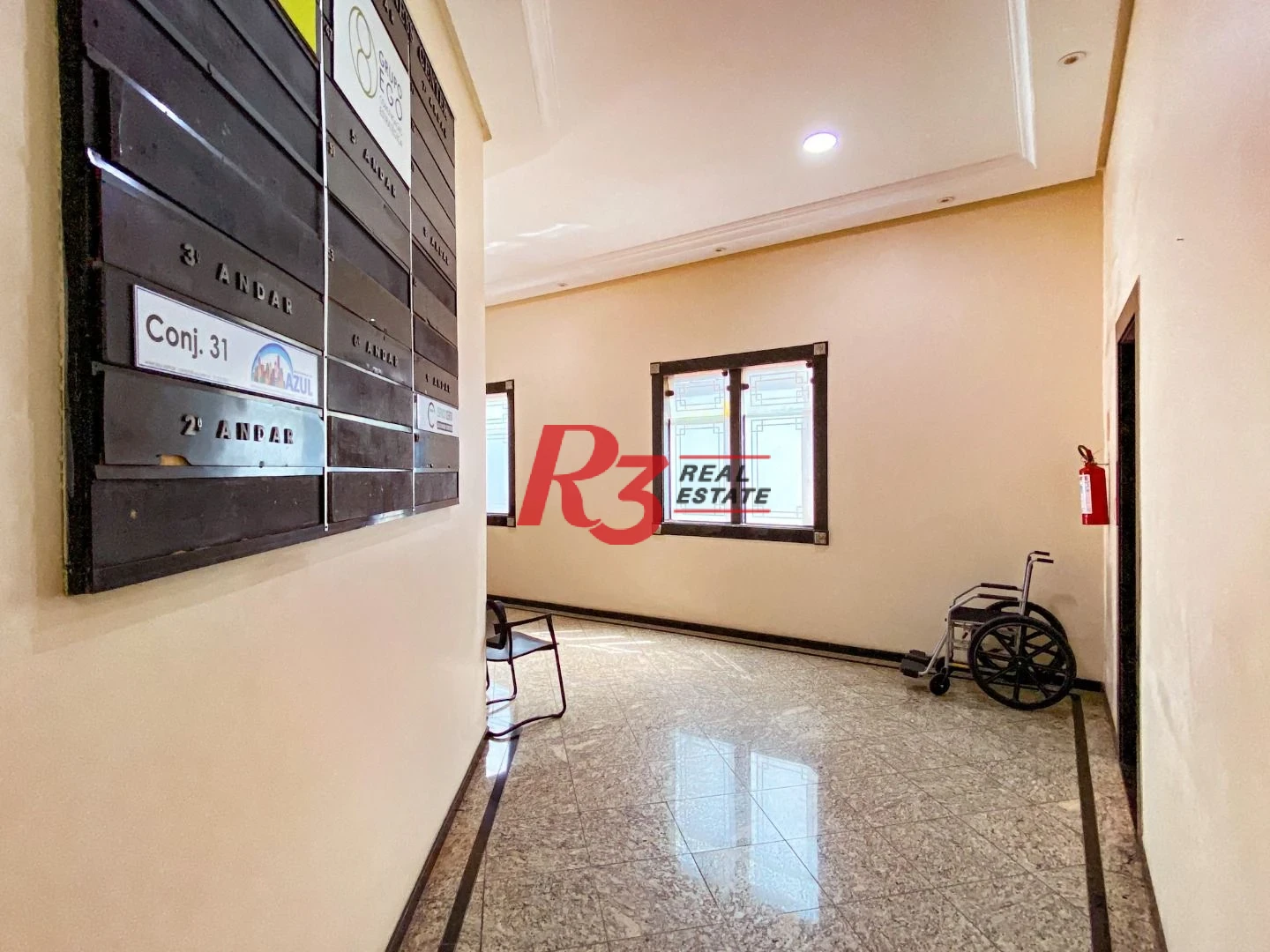 Sala para alugar, 115 m² por R$ 4.400/pacote mensal - Vila Mathias - Santos/SP