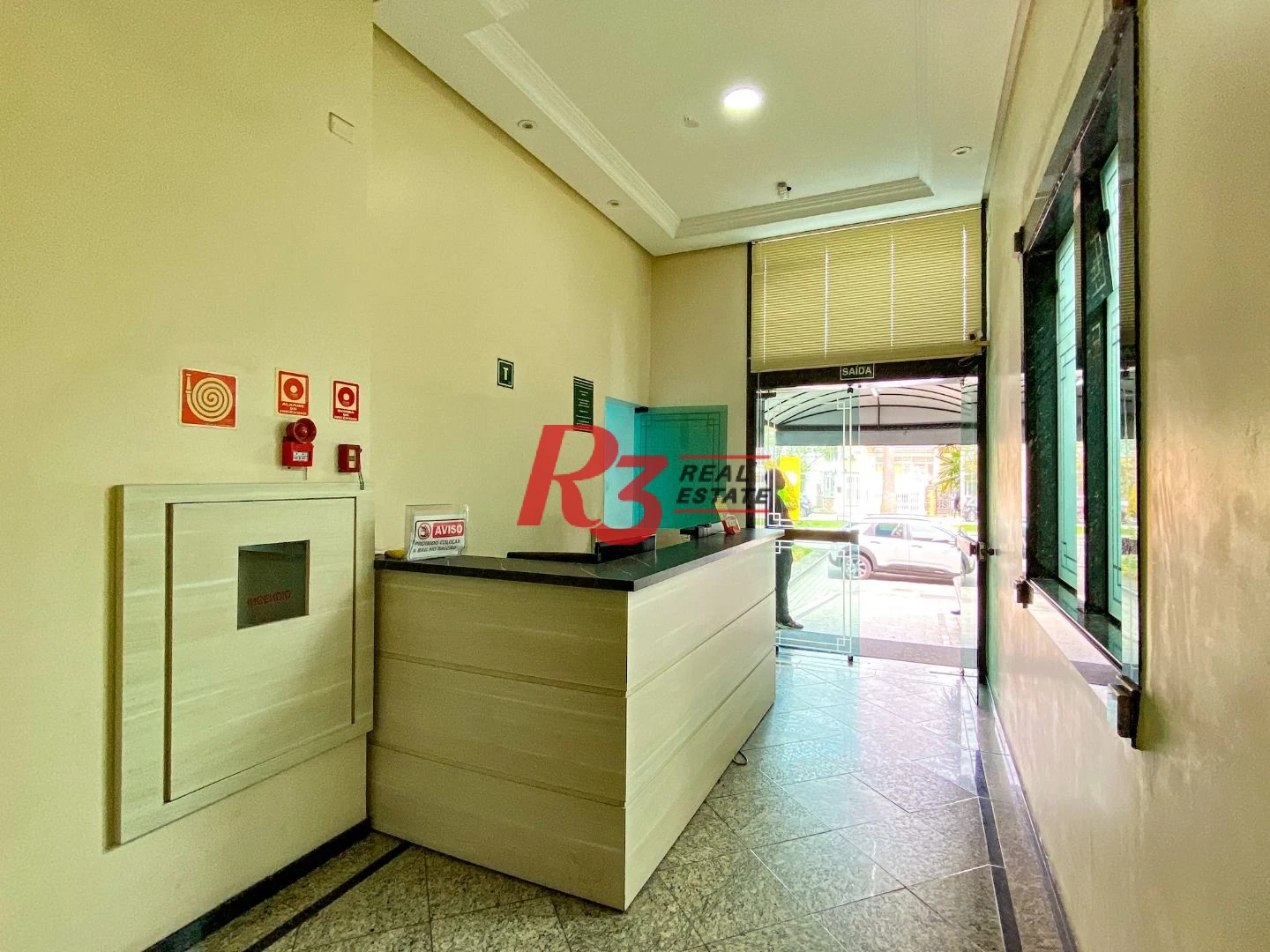 Sala para alugar, 115 m² por R$ 4.400/pacote mensal - Vila Mathias - Santos/SP