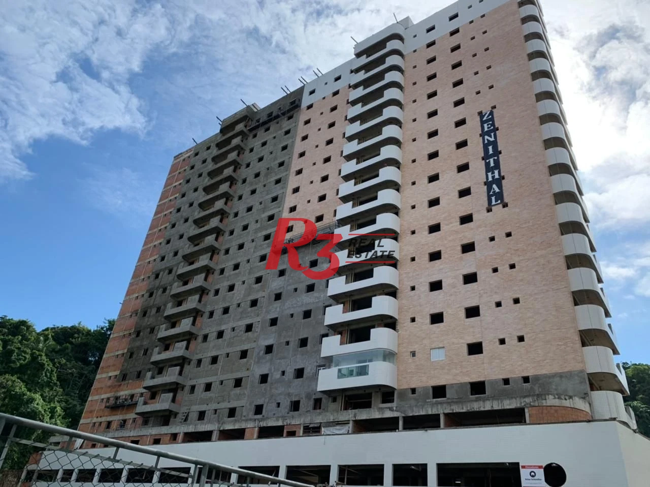 Apartamento com 3 dormitórios à venda, 93 m² por R$ 1.344.000,00 - Asturias - Guarujá/SP