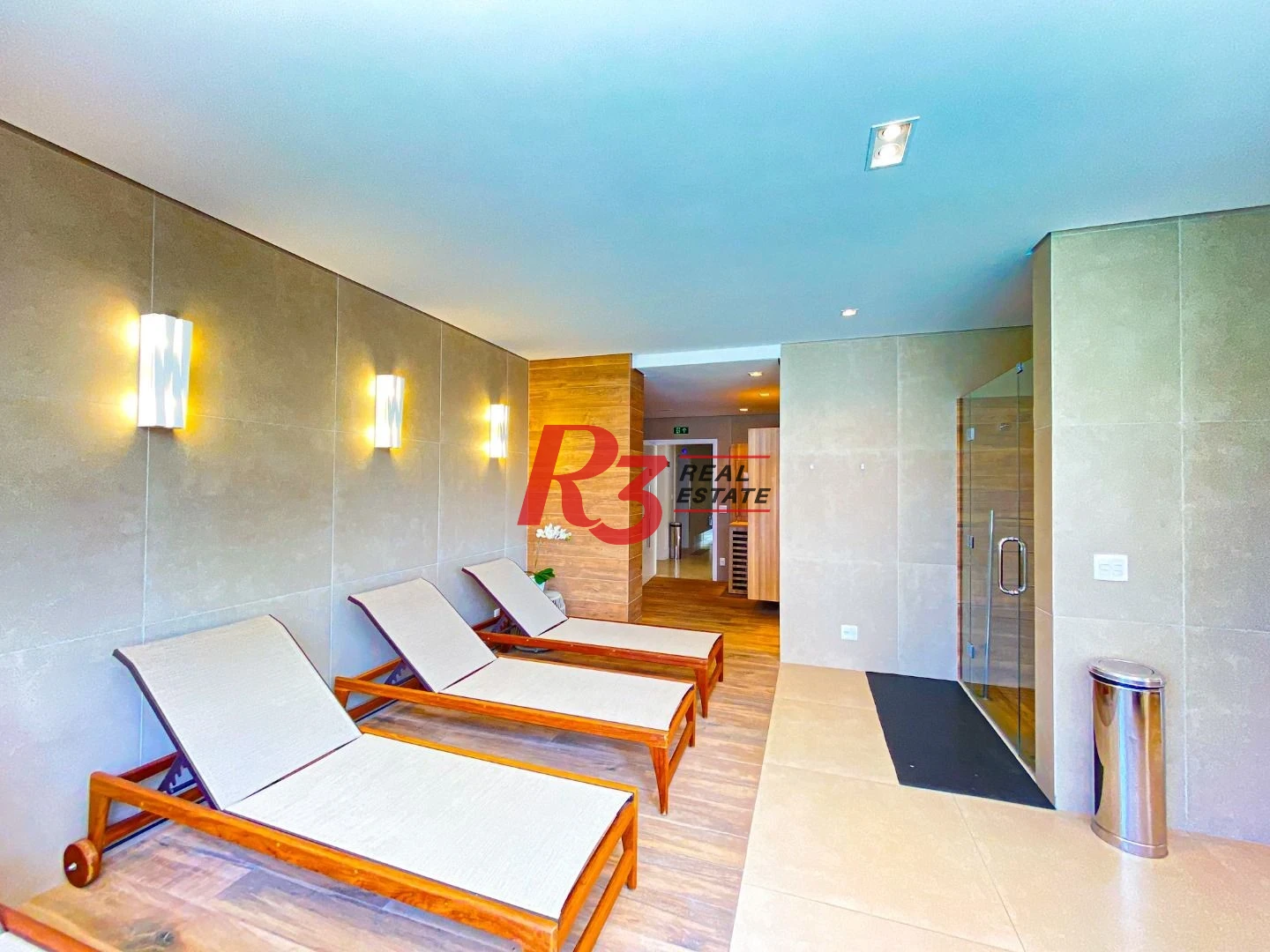 EXECLENTE APARTAMENTO NA APARECIDA, ÓTIMA LOCALIZAÇÃO, DIFERENCIADO COM DOUBLE SUÍTE NO QUARTO CASAL, VARANDA E PLANEJADOS
