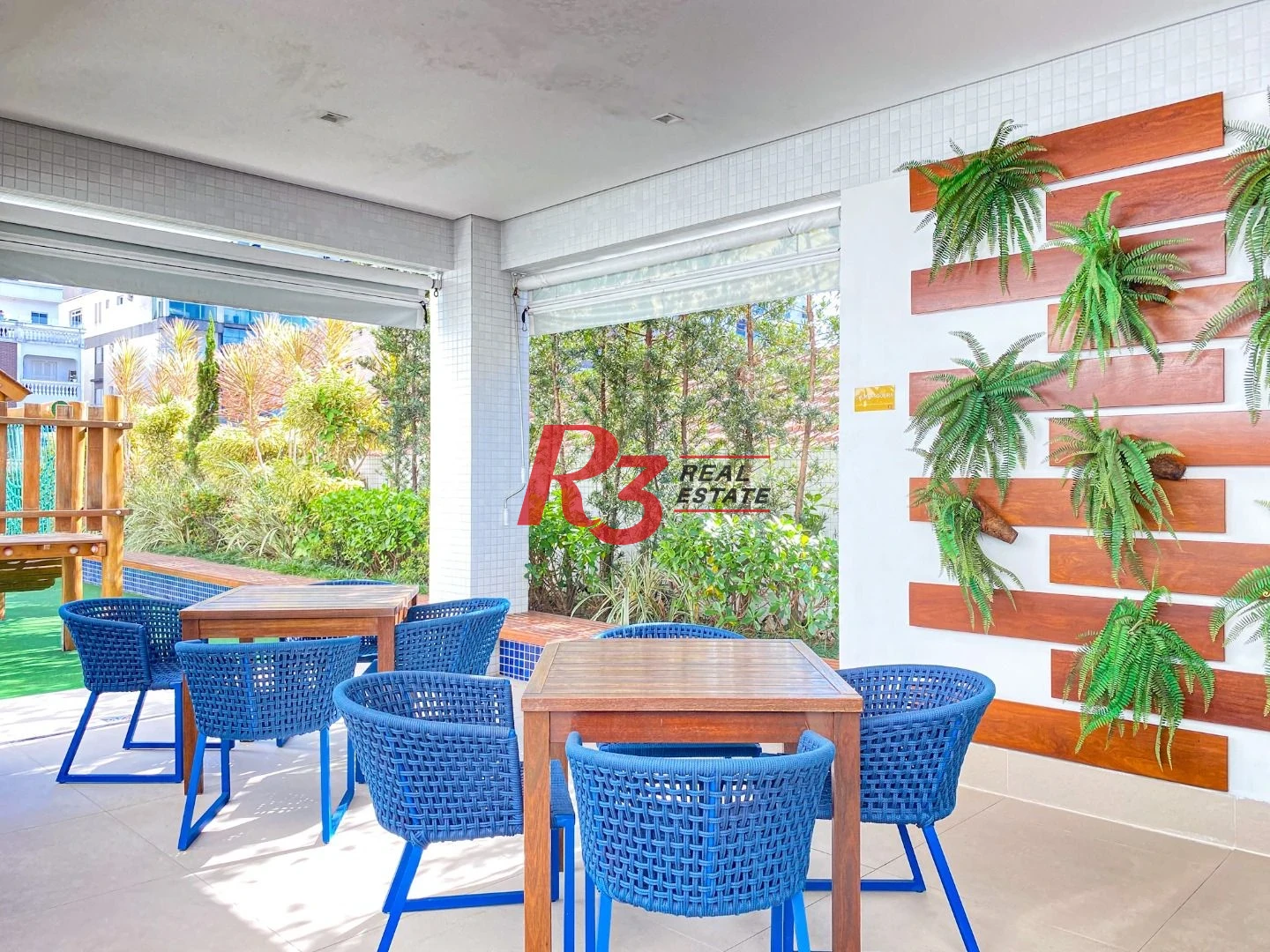 EXECLENTE APARTAMENTO NA APARECIDA, ÓTIMA LOCALIZAÇÃO, DIFERENCIADO COM DOUBLE SUÍTE NO QUARTO CASAL, VARANDA E PLANEJADOS