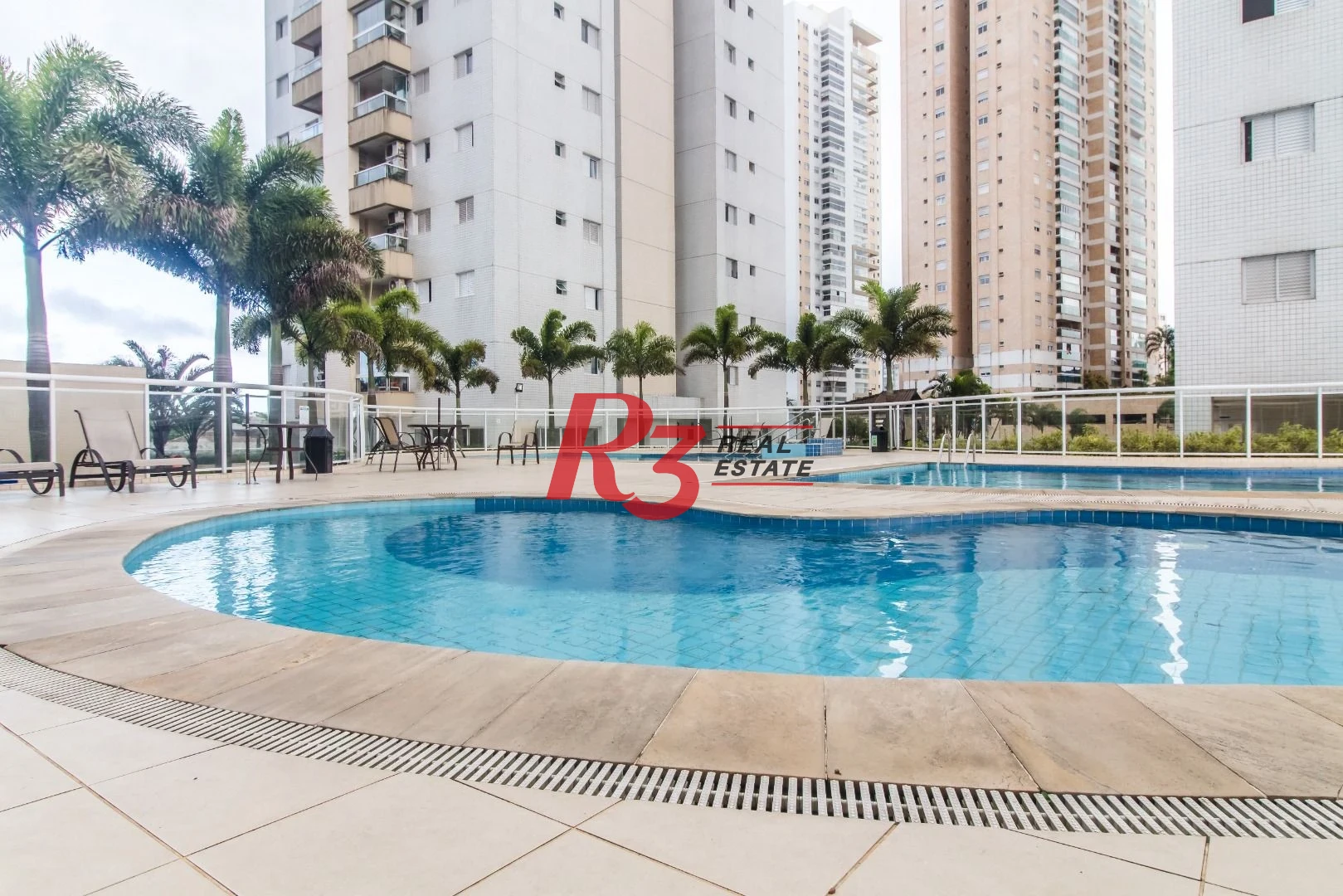 Apartamento com 3 dormitórios à venda, 77 m² por R$ 650.000,00 - Ponta da Praia - Santos/SP