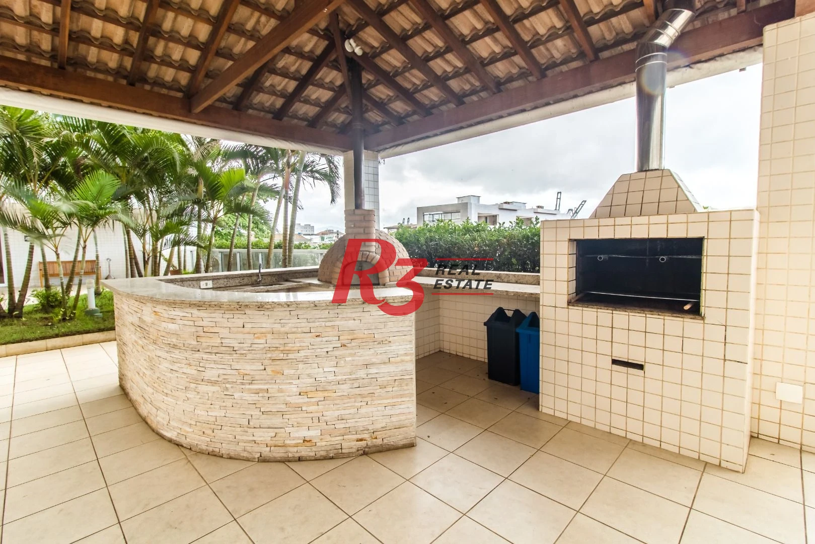 Apartamento com 3 dormitórios à venda, 77 m² por R$ 650.000,00 - Ponta da Praia - Santos/SP