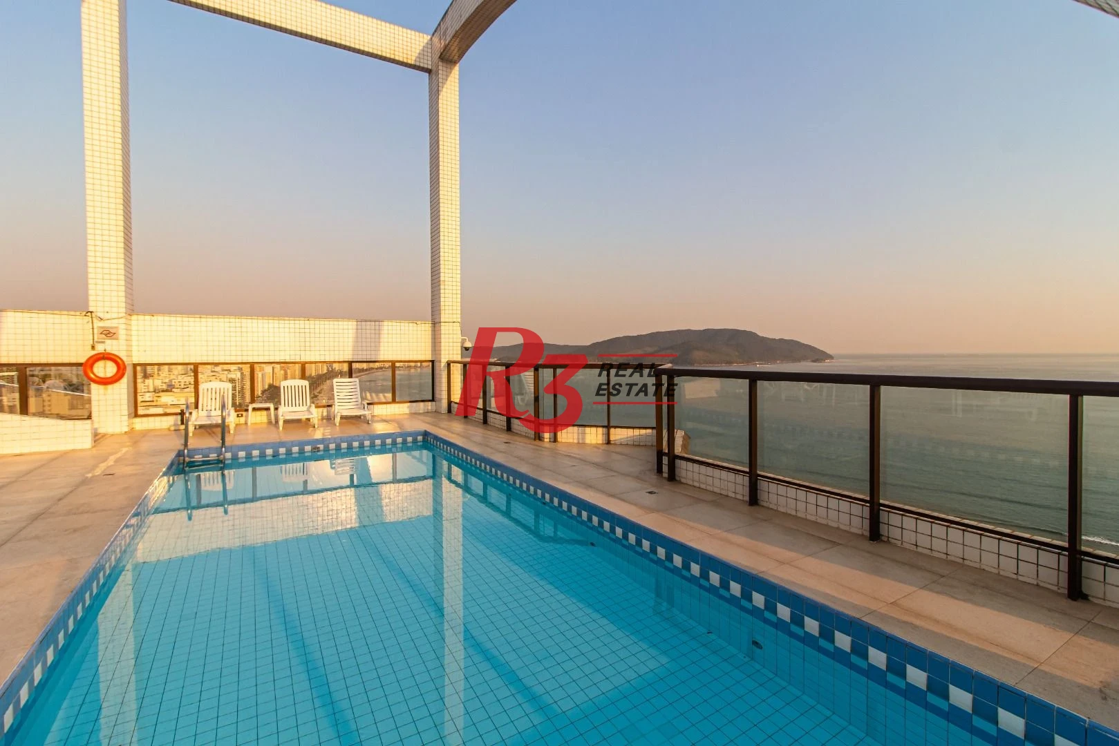 Flat com 2 dormitórios para alugar, 60 m² por R$ 7.000,00/mês - Boqueirão - Santos/SP