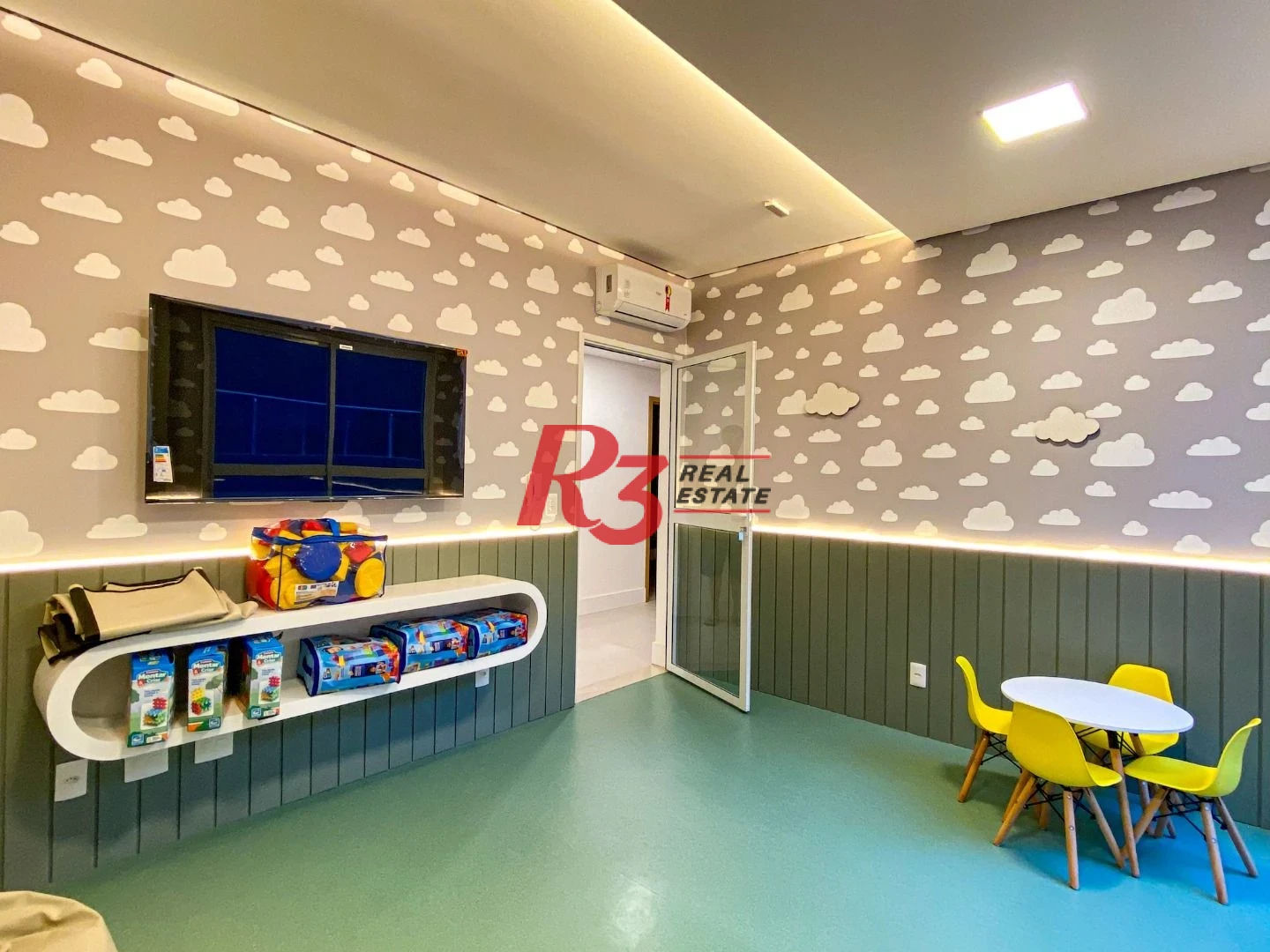 Apartamento com 2 dormitórios para alugar, 87 m² por R$ 7.500,00/mês - Gonzaga - Santos/SP
