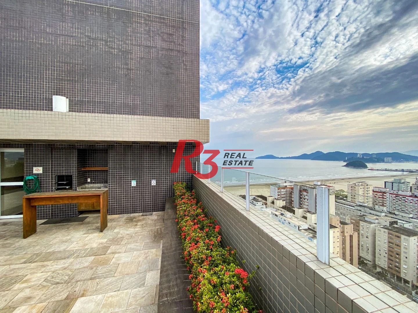 Apartamento, 71 m² - venda por R$ 1.325.000,00 ou aluguel por R$ 6.800,00/mês - Gonzaga - Santos/SP