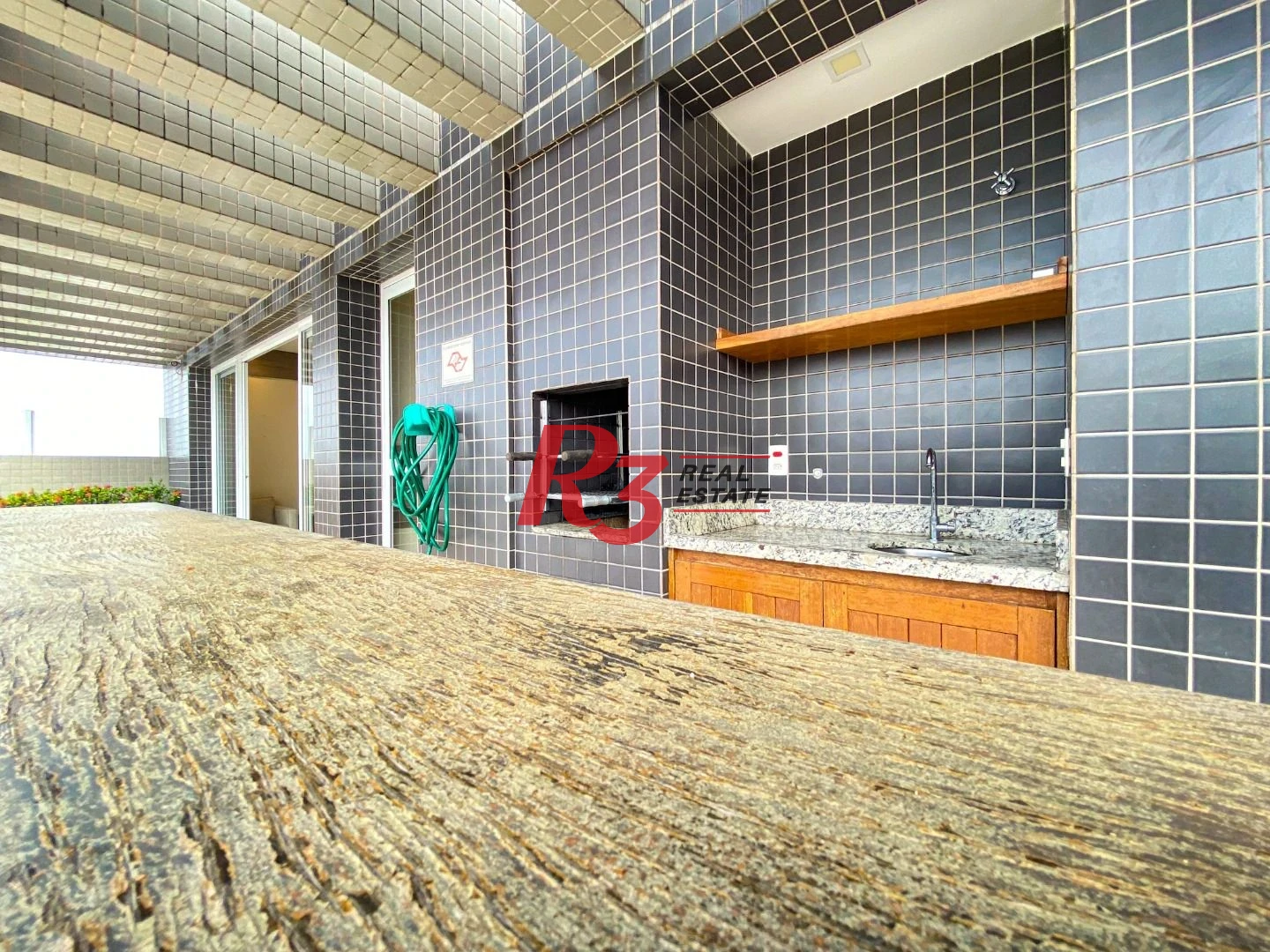 Apartamento, 71 m² - venda por R$ 1.325.000,00 ou aluguel por R$ 6.800,00/mês - Gonzaga - Santos/SP