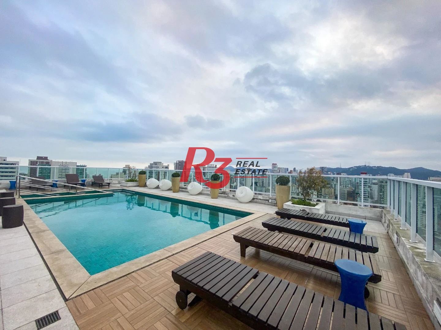 Apartamento com 1 dormitório para alugar, 47 m² por R$ 4.300,00/mês - Boqueirão - Santos/SP