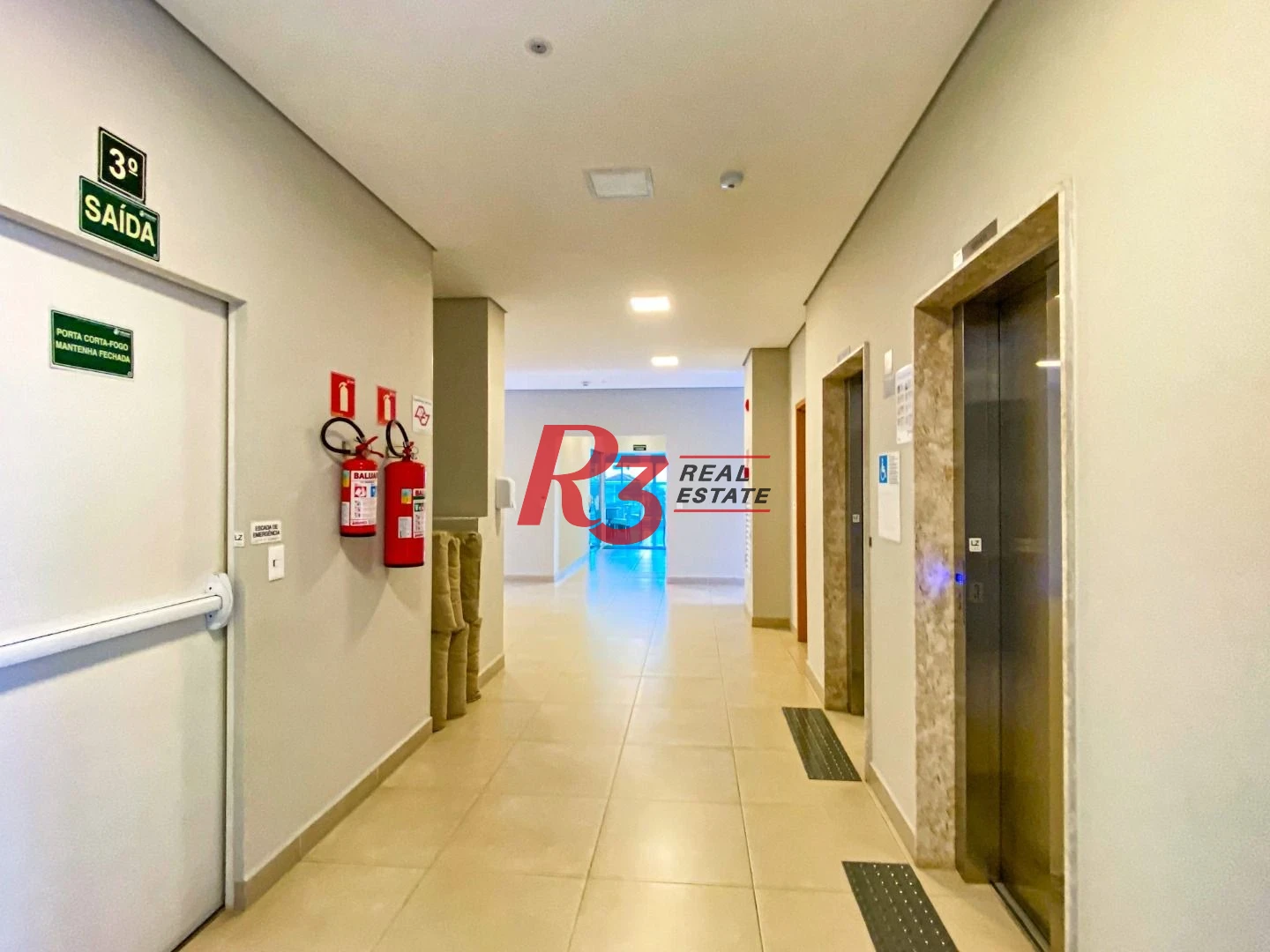 Apartamento com 3 dormitórios para alugar, 104 m² por R$ 14.500,00/mês - Gonzaga - Santos/SP