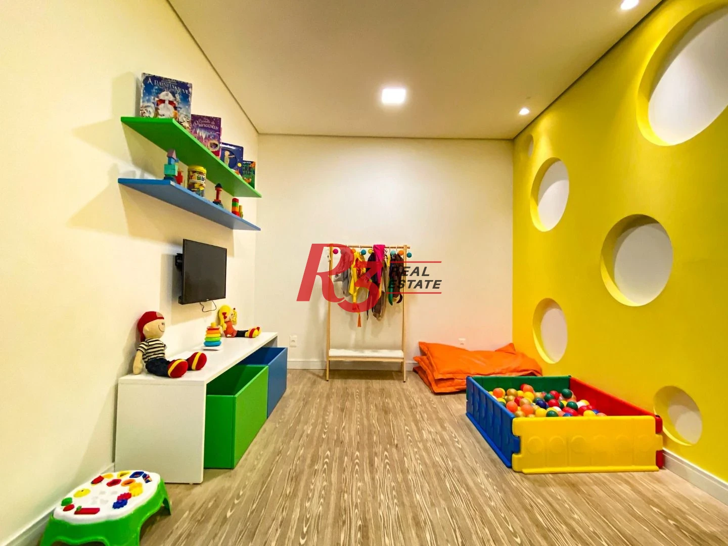 Apartamento com 3 dormitórios para alugar, 104 m² por R$ 14.500,00/mês - Gonzaga - Santos/SP