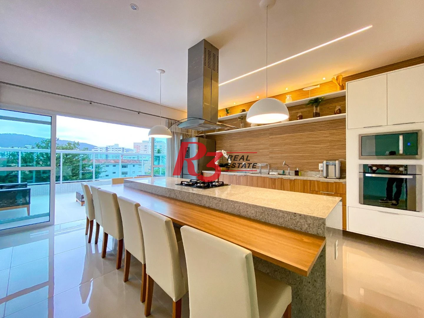 Apartamento com 3 dormitórios para alugar, 104 m² por R$ 14.500,00/mês - Gonzaga - Santos/SP