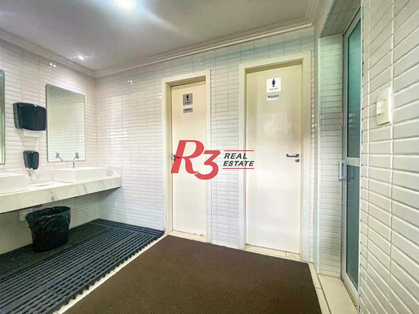 *ACEITA PERMUTA* Apartamento com 4 suítes com varanda e vista mar, 240 m² por R$ 2.200.000 - Ponta da Praia - Santos/SP