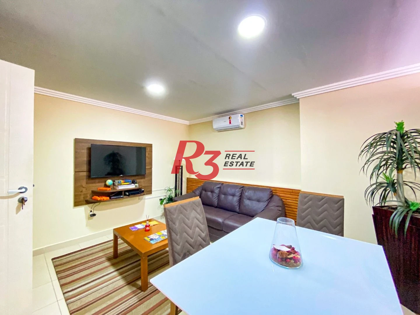 *ACEITA PERMUTA* Apartamento com 4 suítes com varanda e vista mar, 240 m² por R$ 2.200.000 - Ponta da Praia - Santos/SP
