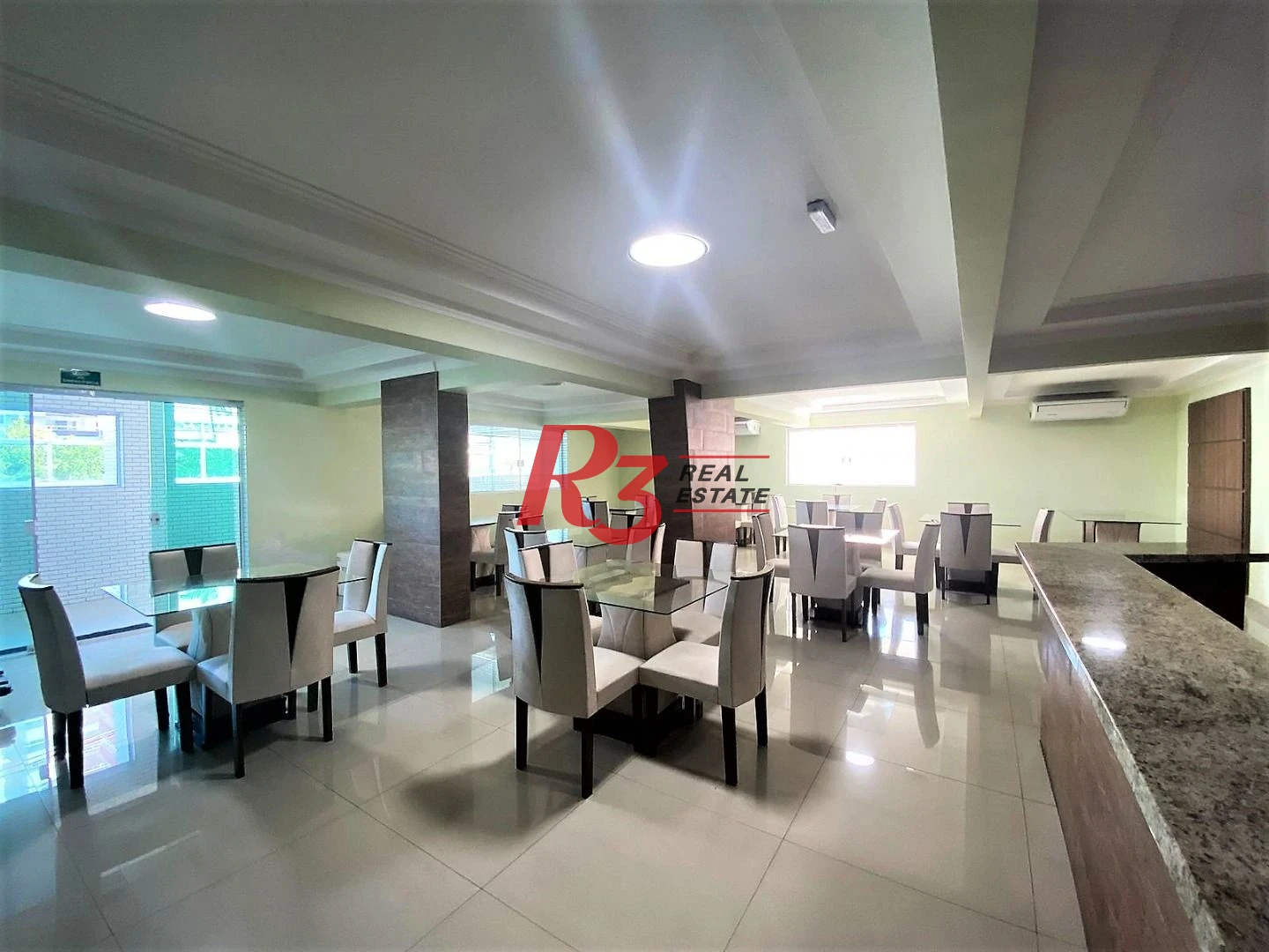 Apartamento à venda, 101 m² por R$ 558.000,00 - Vila Guilhermina - Praia Grande/SP
