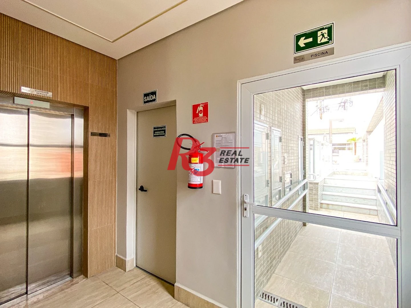 Apartamento com 2 dormitórios à venda, 88 m² por R$ 1.260.000,00 - Boqueirão - Santos/SP