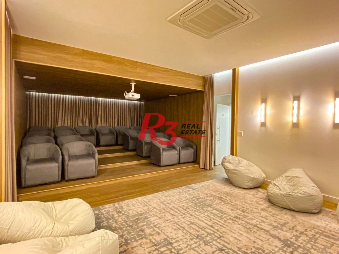 Cobertura com 4 suítes à venda, 320 m² por R$ 5.500.000 - José Menino - Santos/SP