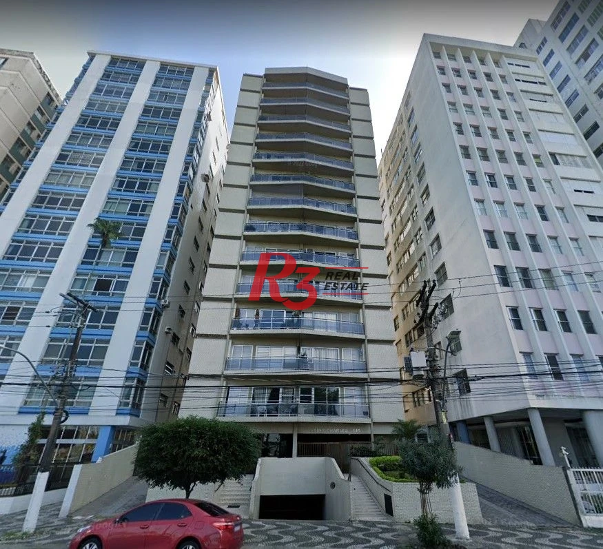 Apartamento de 2 quartos à venda em frente à  praia.