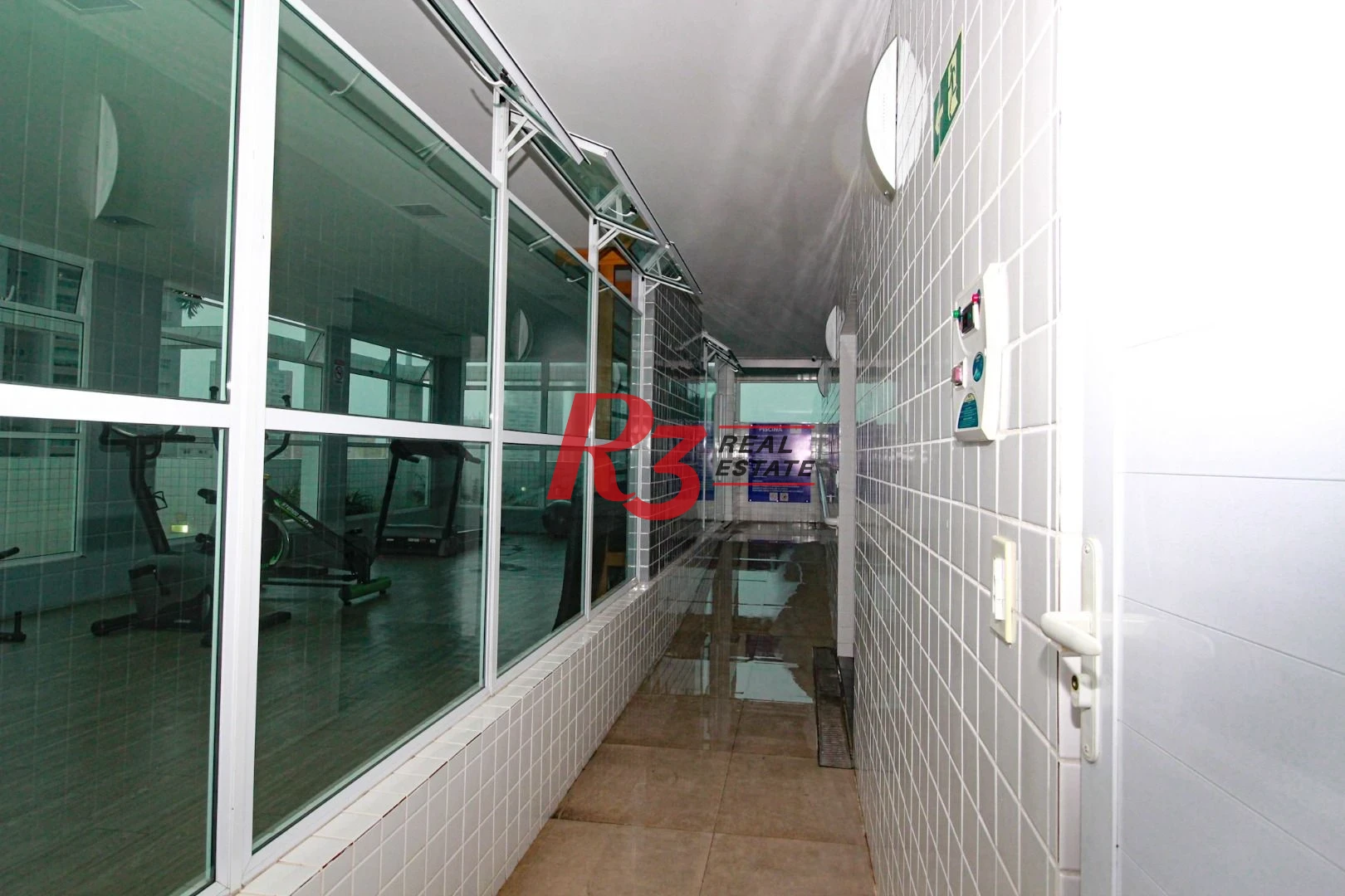 Apartamento com 1 dormitório para alugar, 42 m² por R$ 3.000,00/mês - Marapé - Santos/SP