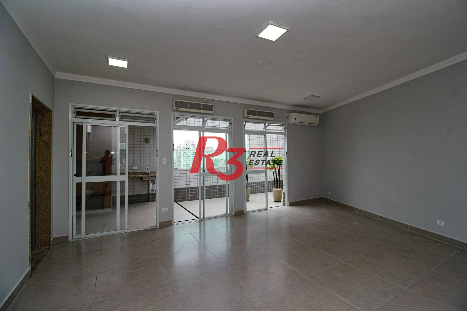 Apartamento com 3 dormitórios à venda, 93 m² por R$ 1.300.000,00 - Gonzaga - Santos/SP