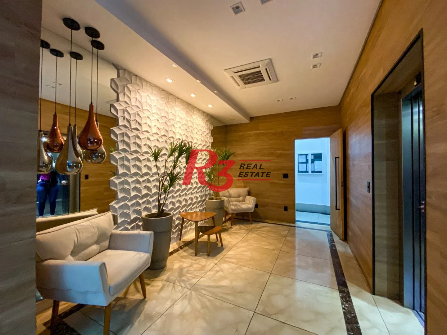 Apartamento  com 3 dormitórios c 3 suites Gonzaga - Santos