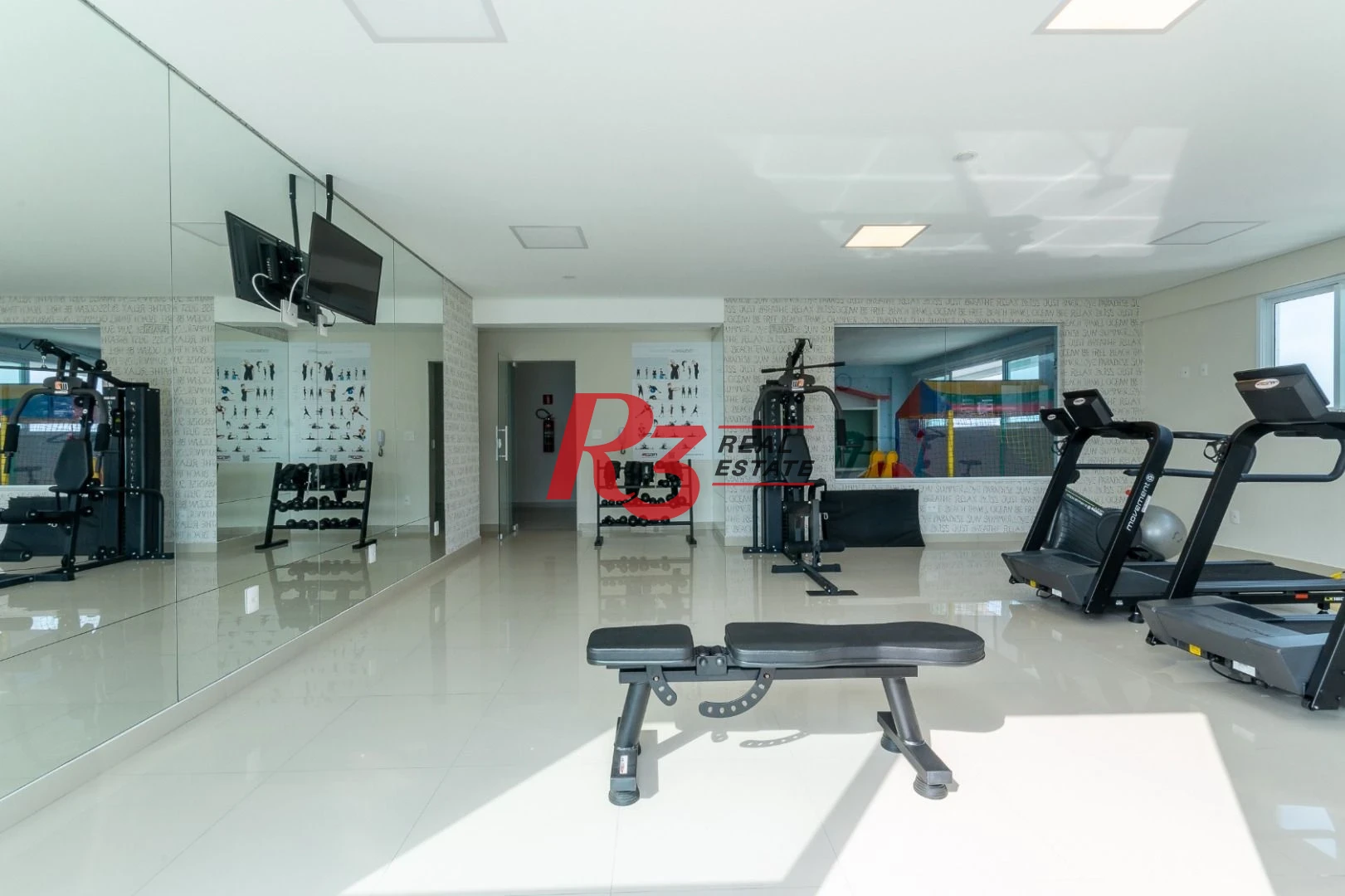 Apartamento com 2 dormitórios à venda, 76 m² por R$ 980.000,00 - José Menino - Santos/SP
