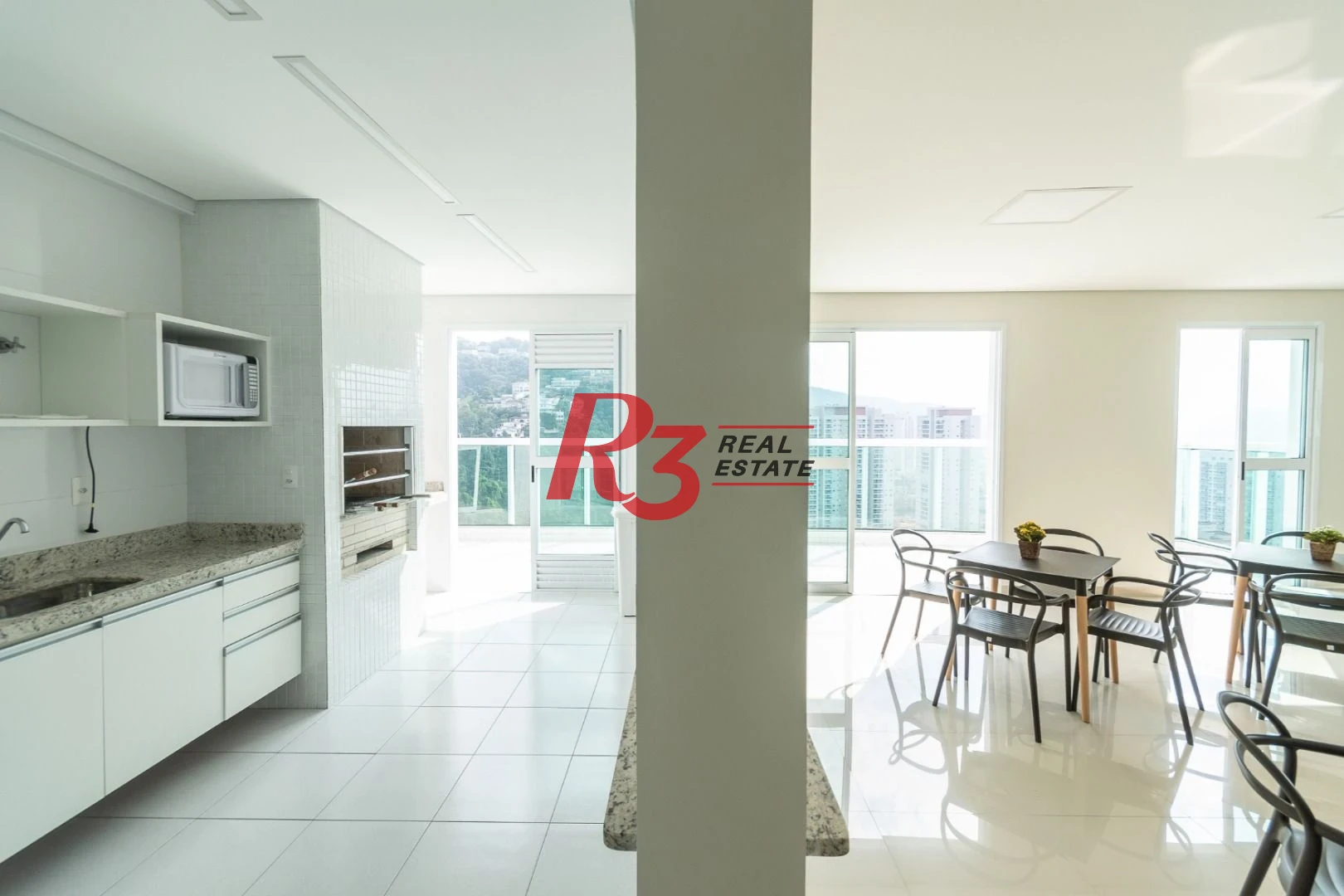 Apartamento com 2 dormitórios à venda, 76 m² por R$ 980.000,00 - José Menino - Santos/SP