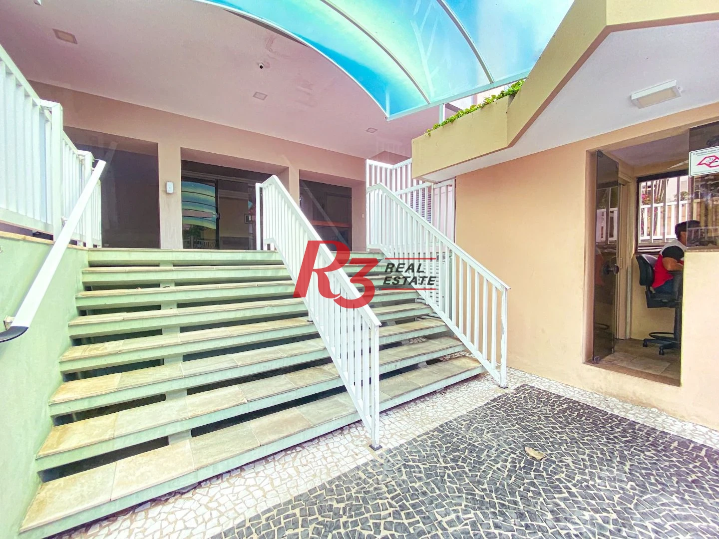 Apartamento com 2 dormitórios para alugar, 71 m² por R$ 3.700,02/mês - Vila Matias - Santos/SP